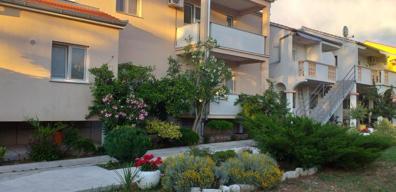 Apartments Golic บีโอกราดนาโมรู ภายนอก รูปภาพ